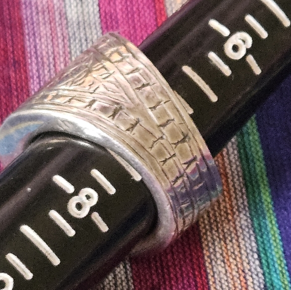 Amrita Singh Sterling Silver Floral Cigar Band Ring - Picture 8 of 9